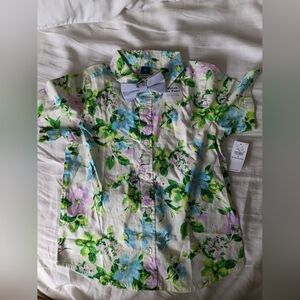 Boys Old Navy Short sleeve pocket shirt-5T